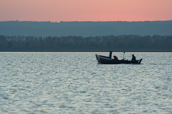 kuter rybacki 
Rewa, Zatoka Pucka 
zachód słońca